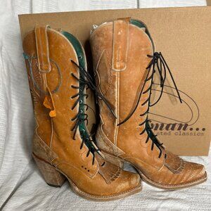 NiB PSKaufman Oak Playa Crescent Boots 8